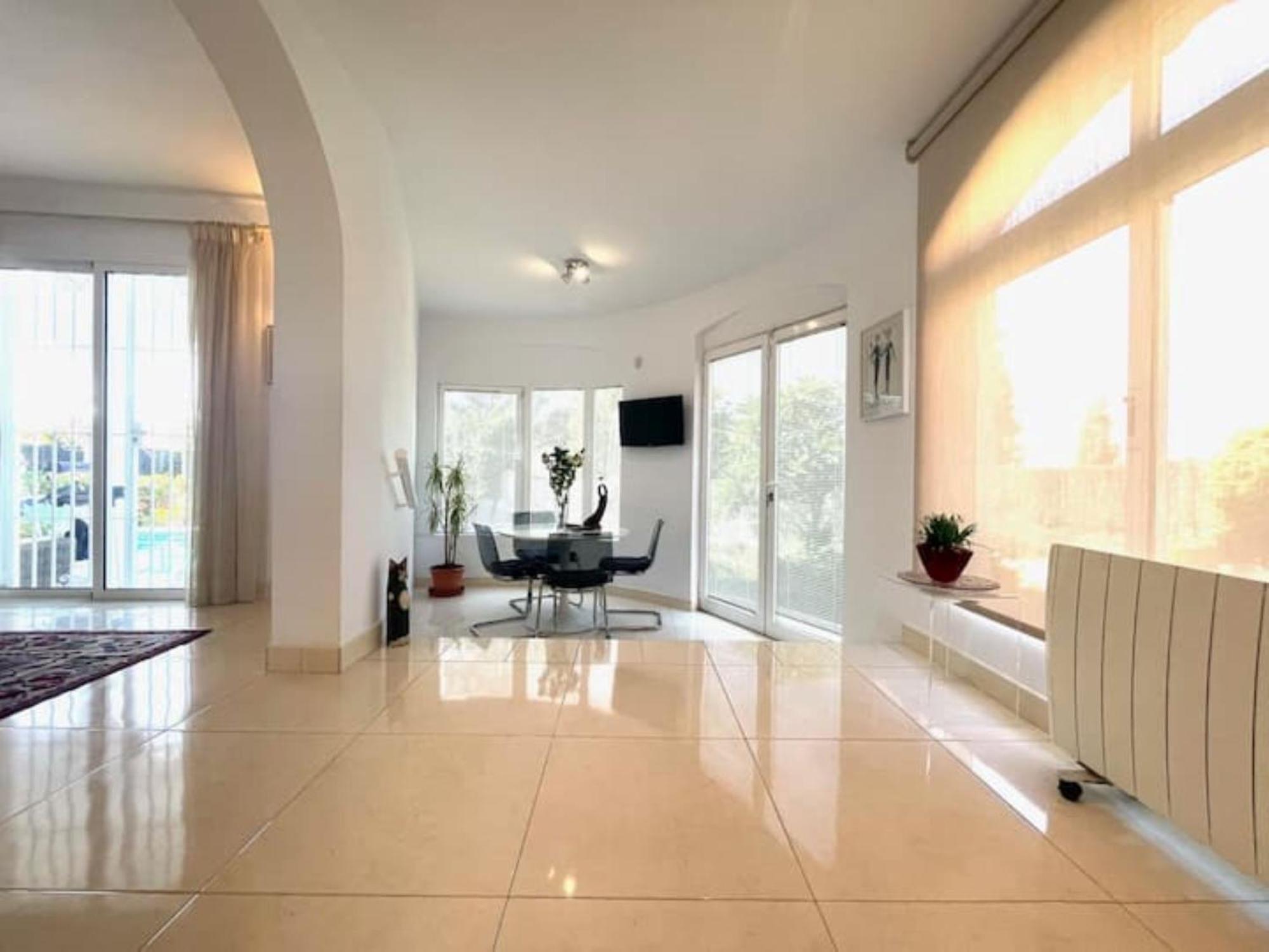 Flores De Cabopino Villa Marbella