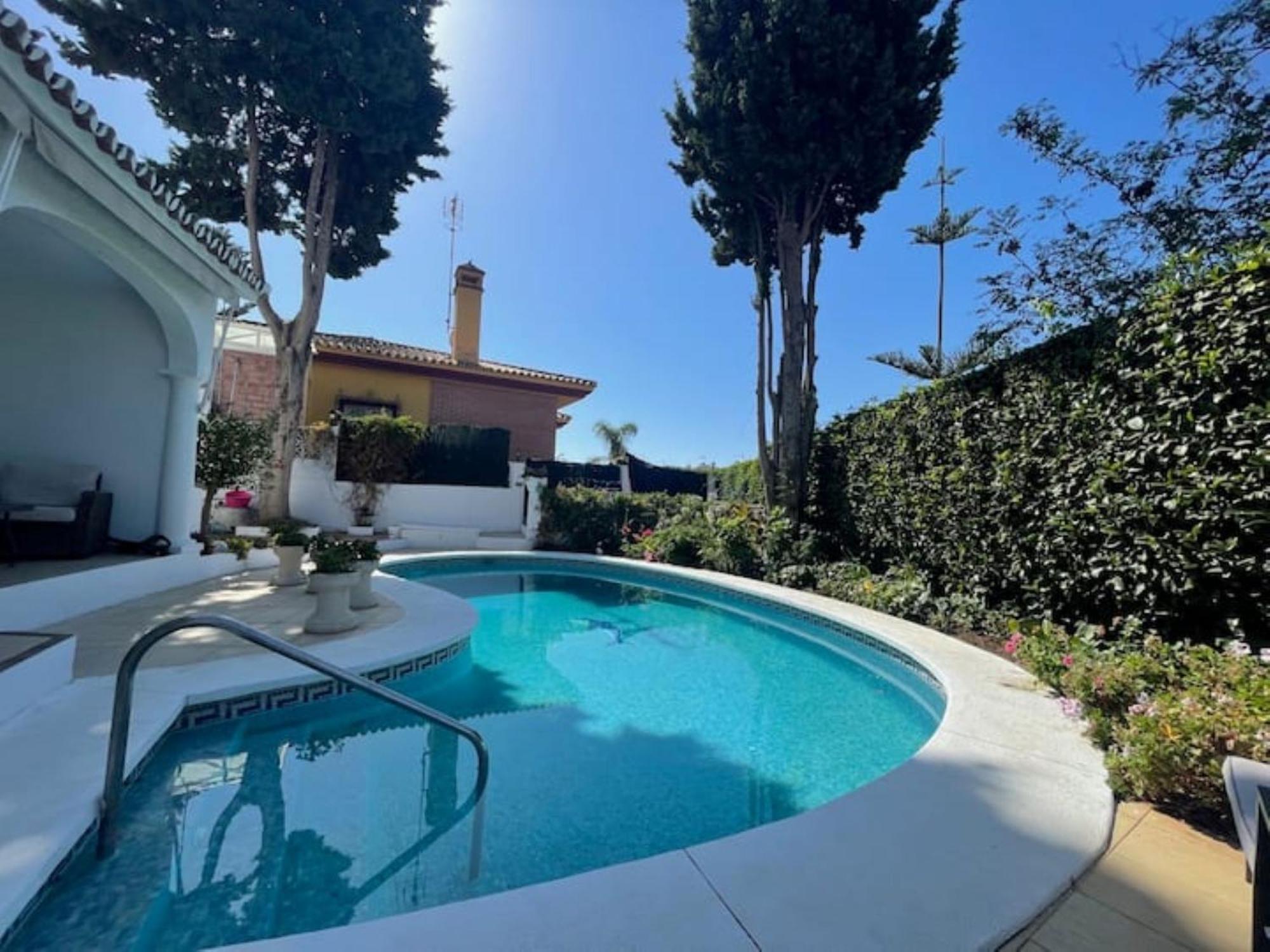 Villa Flores De Cabopino *